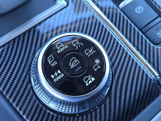 Used 2023 Mitsubishi Outlander SE image 29