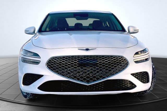 Used 2023 Genesis G70 2.0T image 3