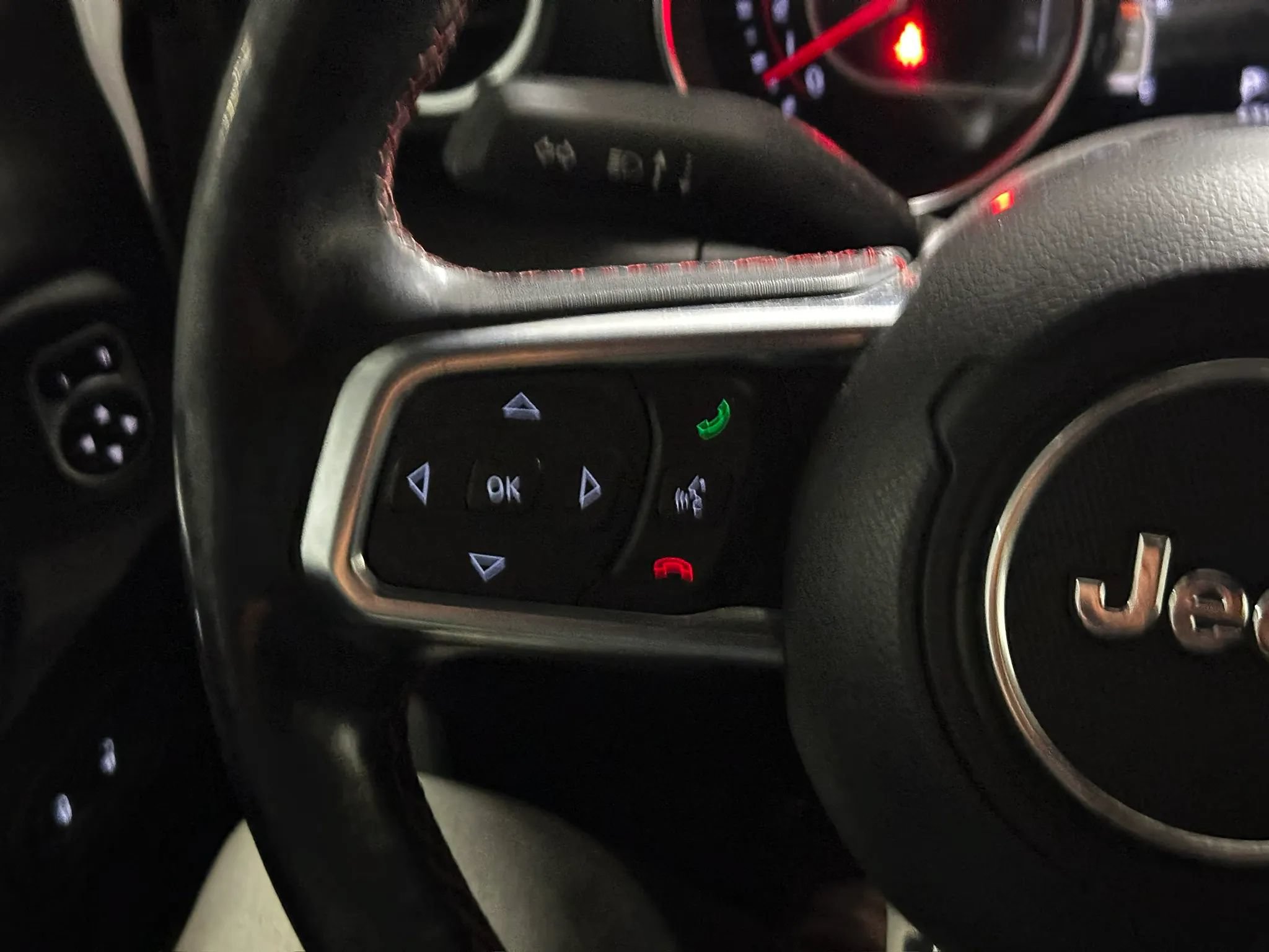 Used 2020 Jeep Gladiator Rubicon AWD/4WD image 30
