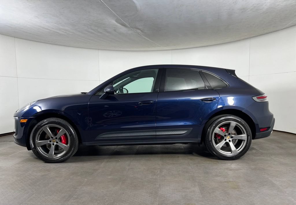 Certified 2023 Porsche Macan S AWD/4WD image 2