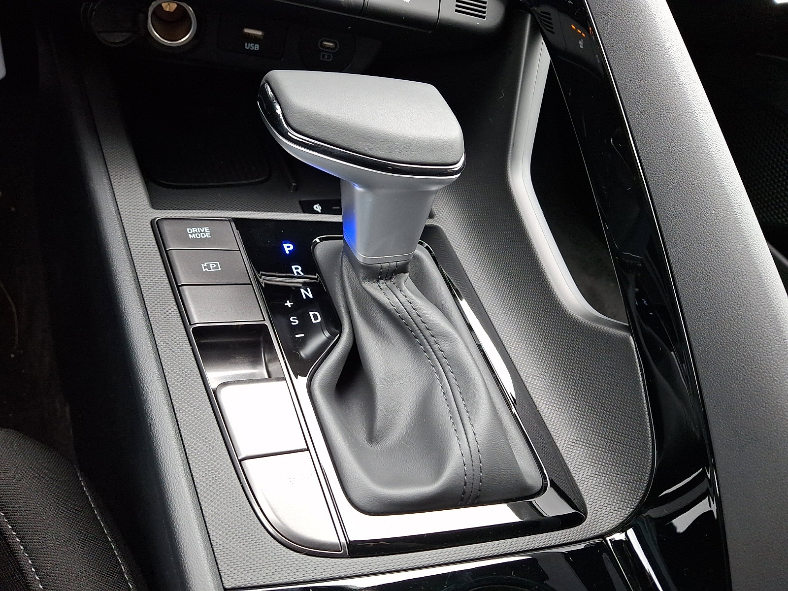 New 2026 Hyundai Elantra SEL Sport Premium image 18