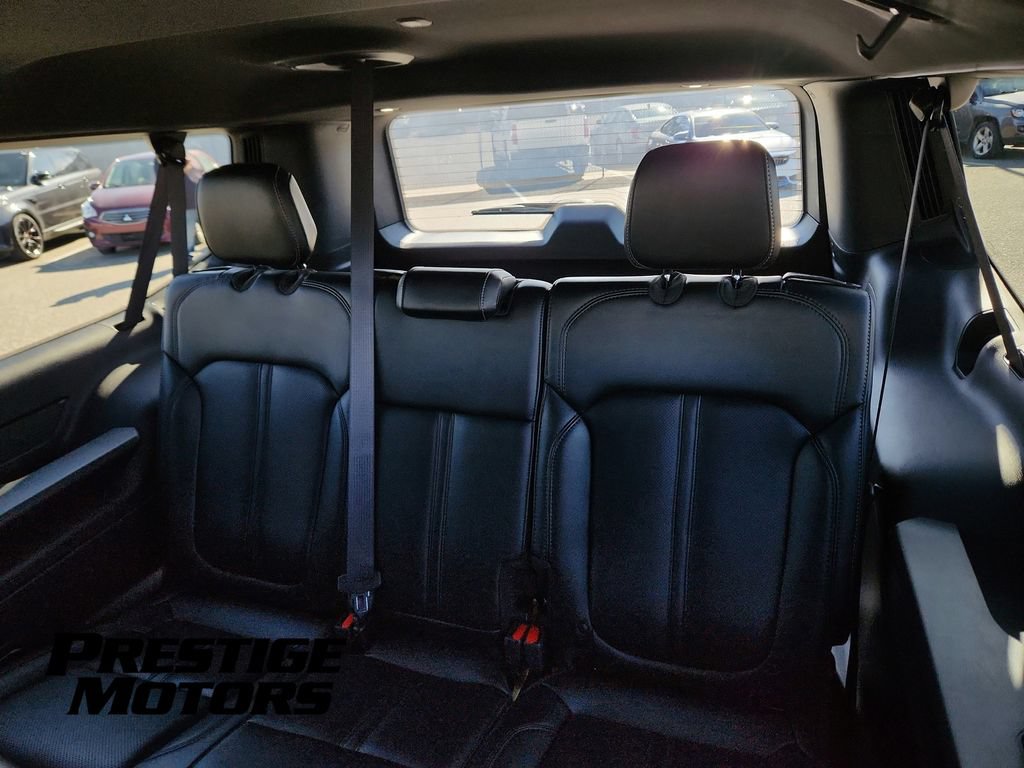 Used 2024 Jeep Wagoneer L Series II w/ Flexible Seating Group AWD/4WD image 21