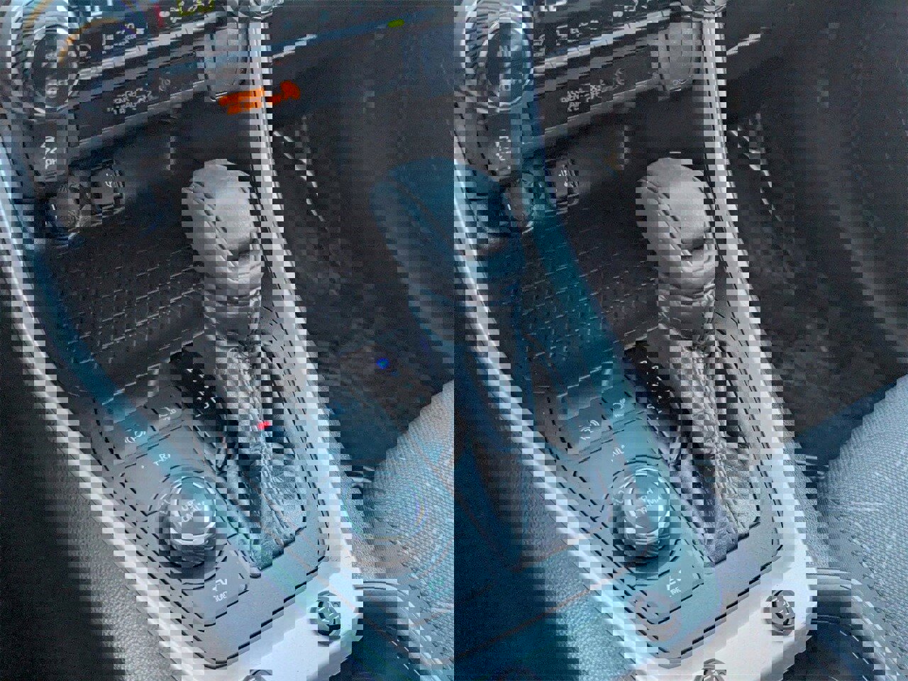 Used 2021 Toyota RAV4 XLE image 27