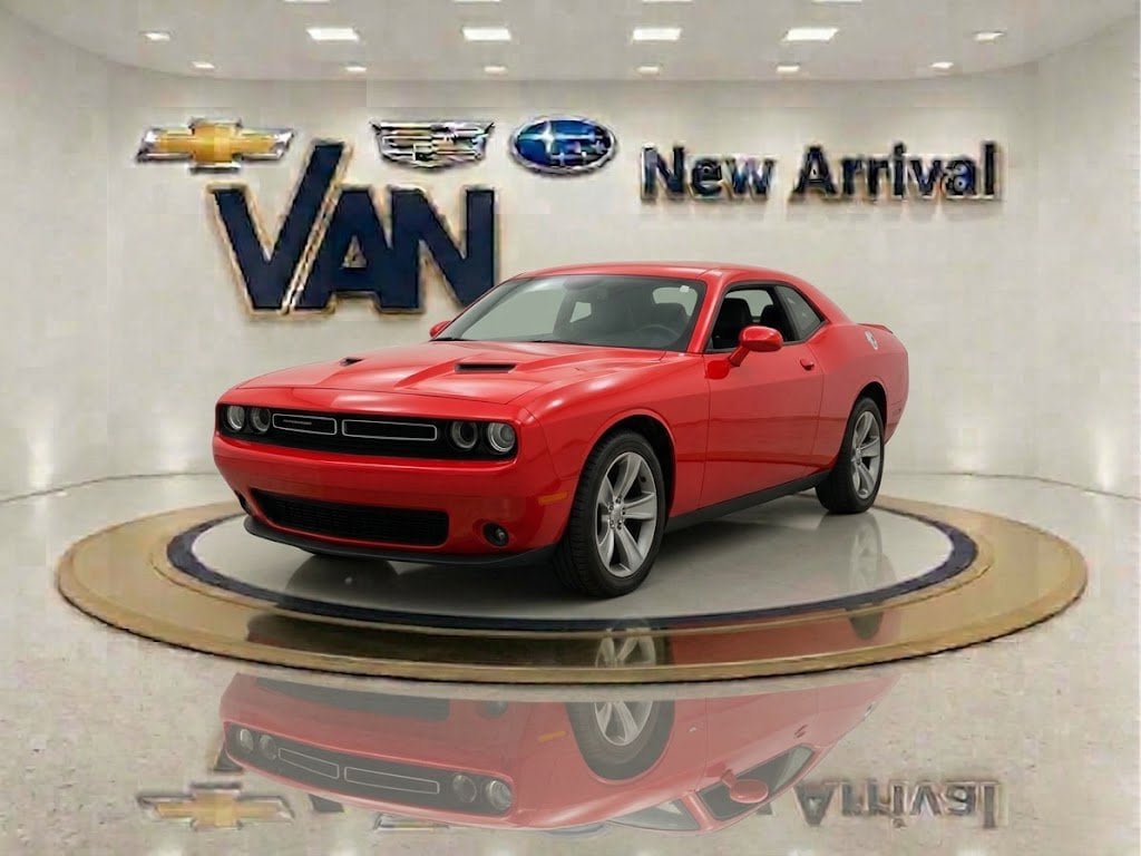 Used 2015 Dodge Challenger SXT
