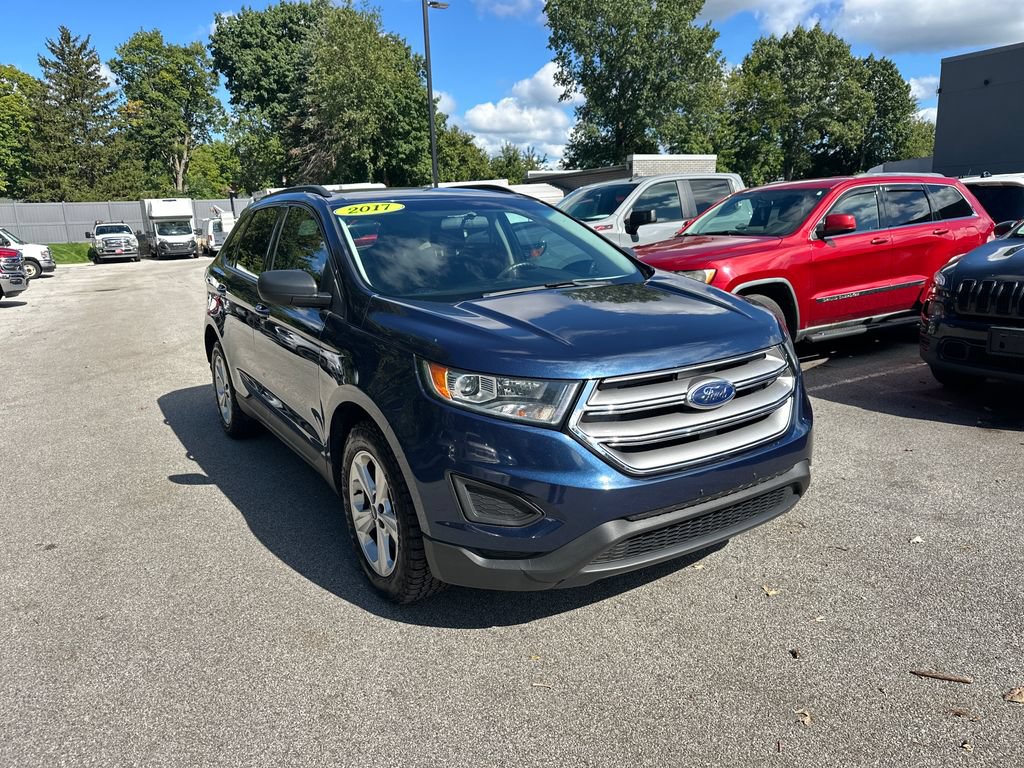 Used 2017 Ford Edge SE AWD/4WD image 4