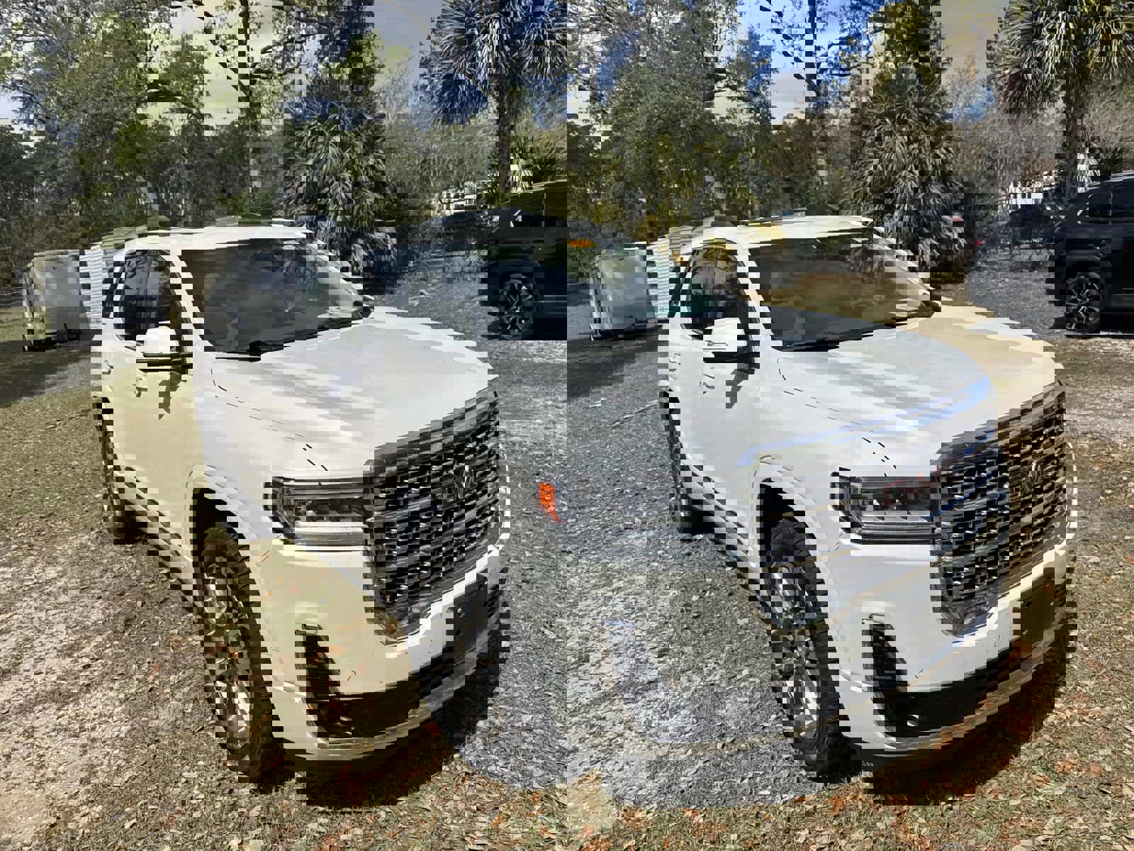 Used 2021 GMC Acadia Denali w/ Denali Ultimate Package image 2