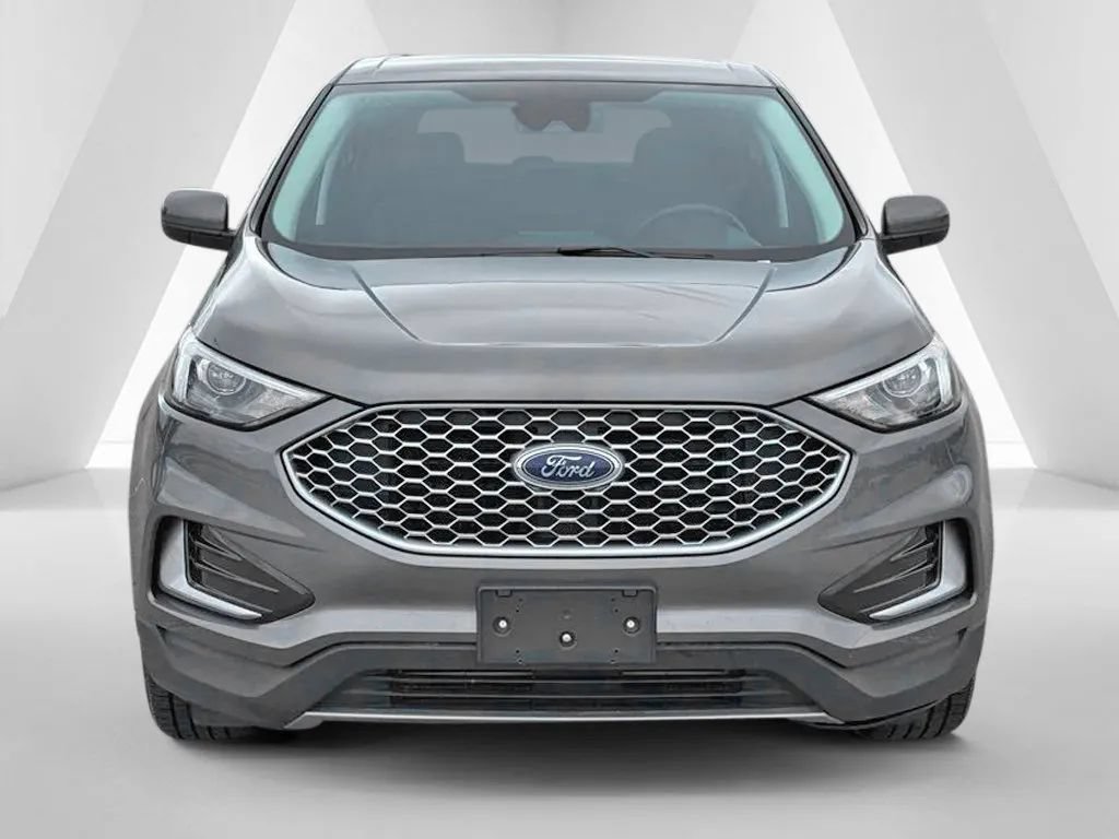 Used 2024 Ford Edge SEL AWD/4WD image 2