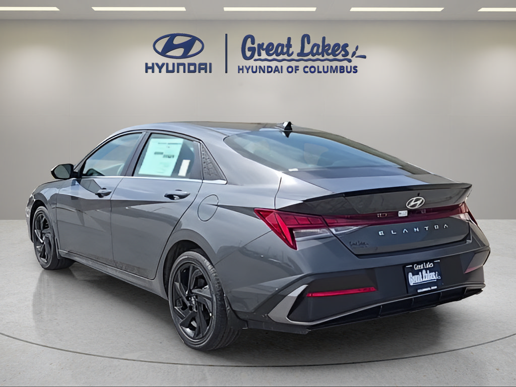 New 2026 Hyundai Elantra SEL Sport Premium FWD image 3