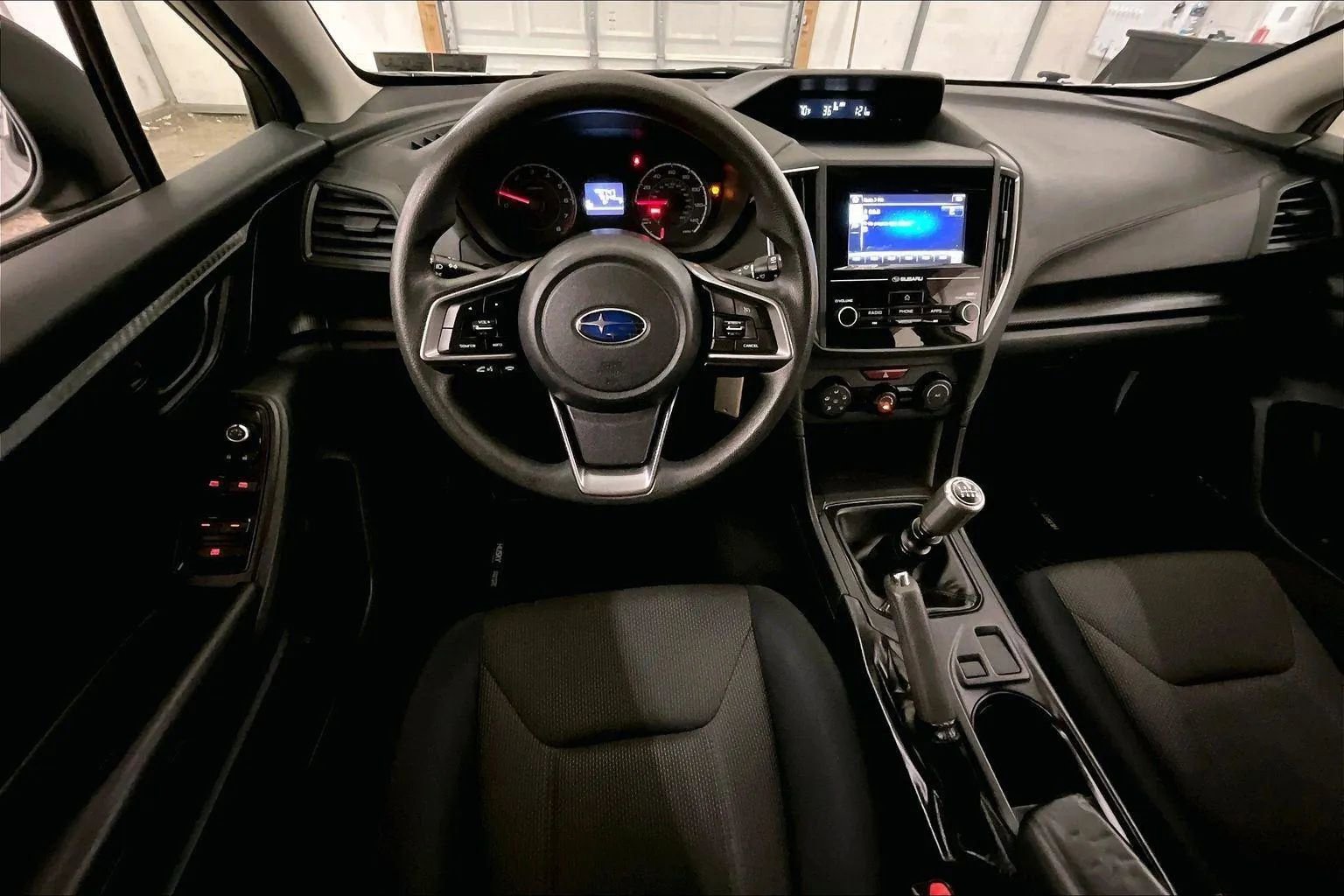 Used 2018 Subaru Crosstrek 2.0i image 5