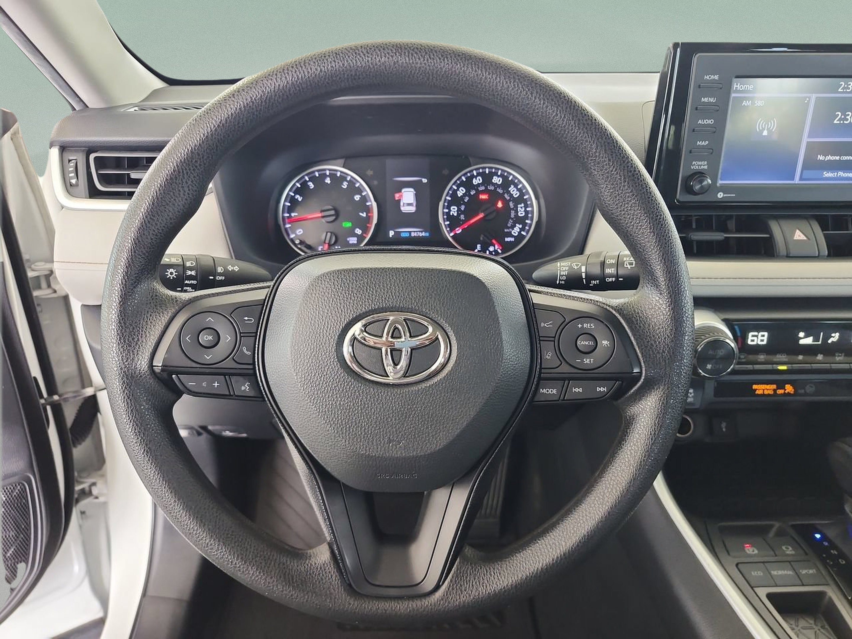 Used 2021 Toyota RAV4 XLE FWD image 9