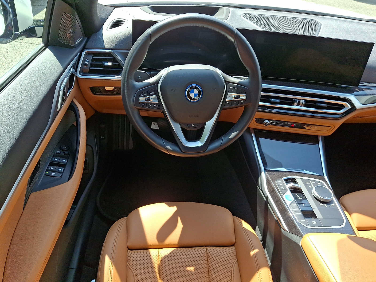 Used 2024 BMW i4 eDrive35 w/ Premium Package RWD image 11