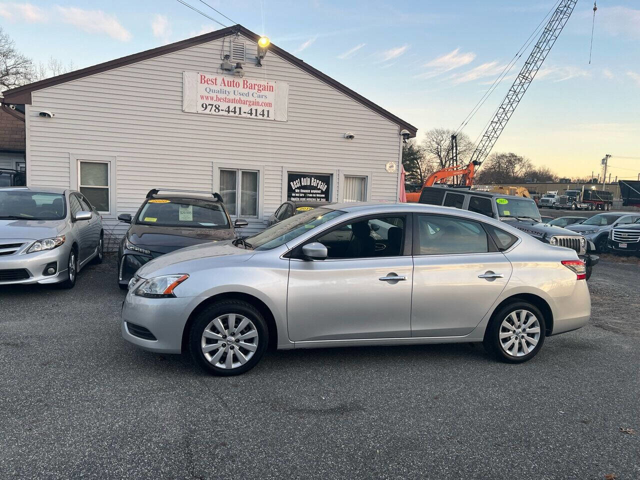 Used 2015 Nissan Sentra SV w/ Navigation Package FWD image 2