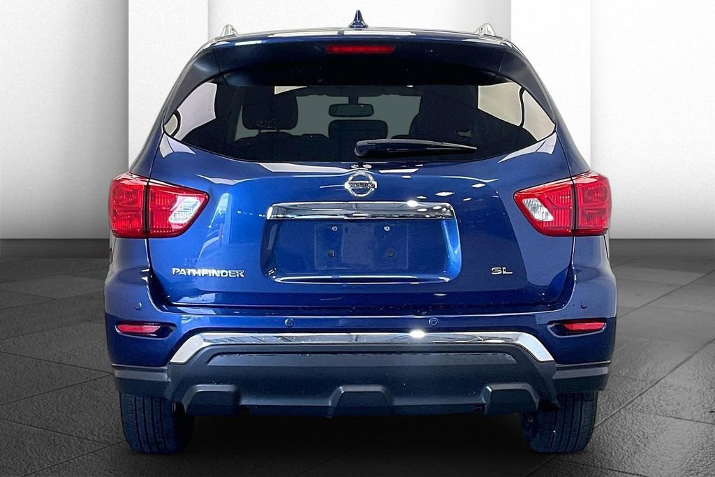 Used 2019 Nissan Pathfinder SL FWD image 3