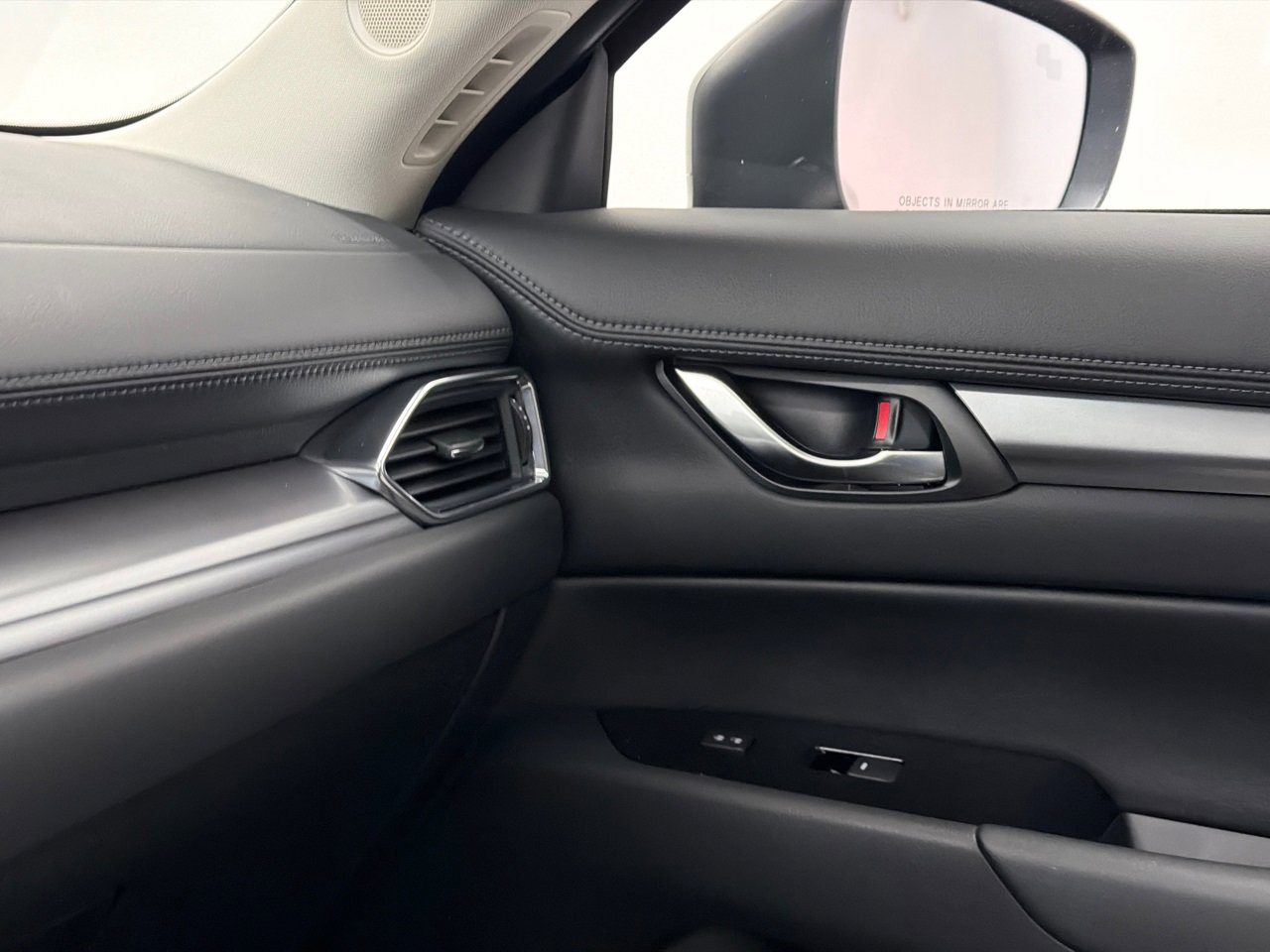 Certified 2025 MAZDA CX-5 AWD 2.5 S w/ Preferred Package image 31