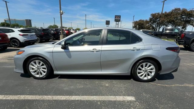 Used 2024 Toyota Camry LE FWD image 5