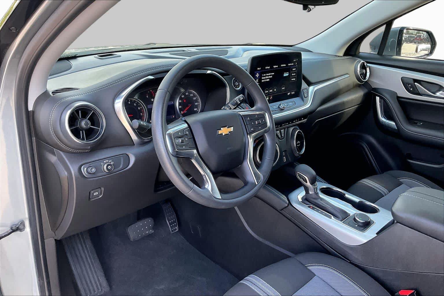 Certified 2024 Chevrolet Blazer LT FWD image 17