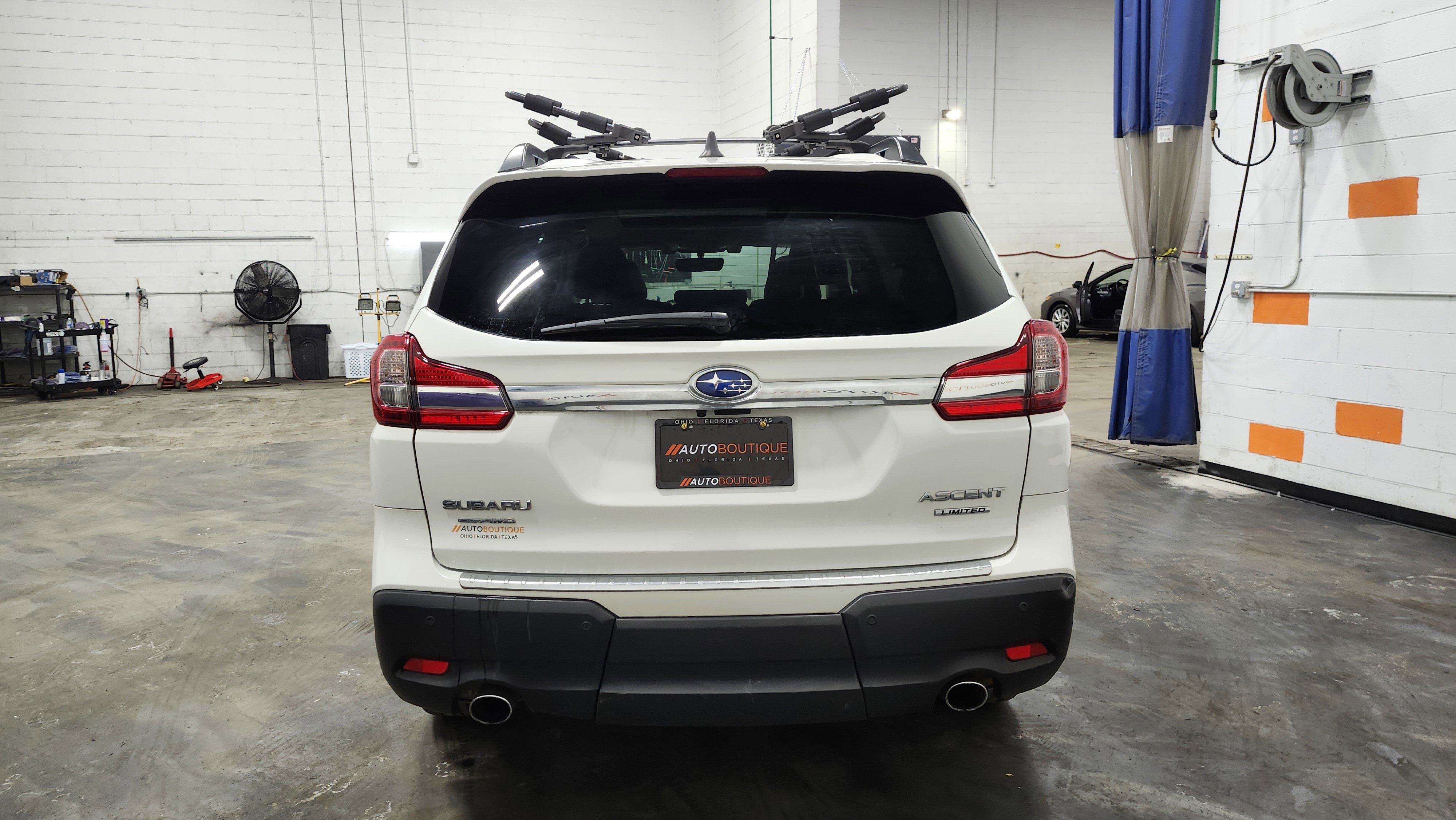 Used 2021 Subaru Ascent Limited w/ Technology Package image 16