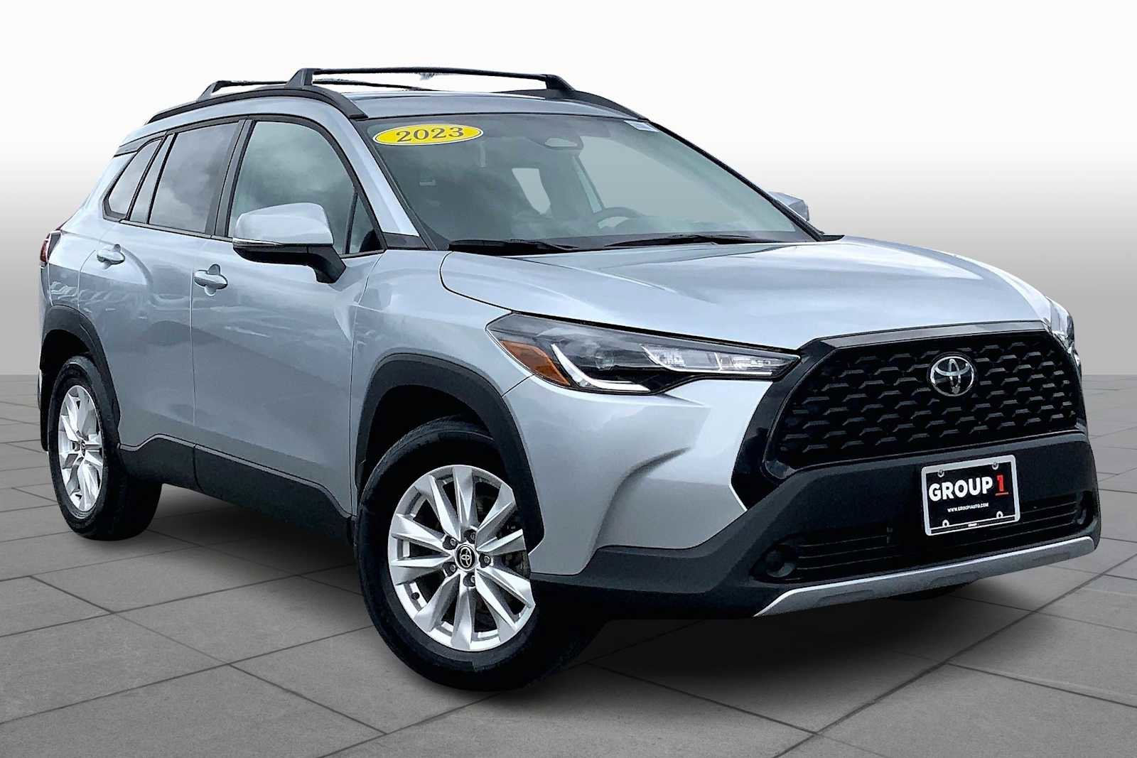 Used 2023 Toyota Corolla Cross LE w/ Moonroof Package AWD/4WD image 2