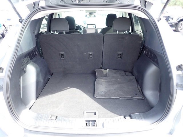 Used 2022 Ford Escape SE w/ Cold Weather Package image 8