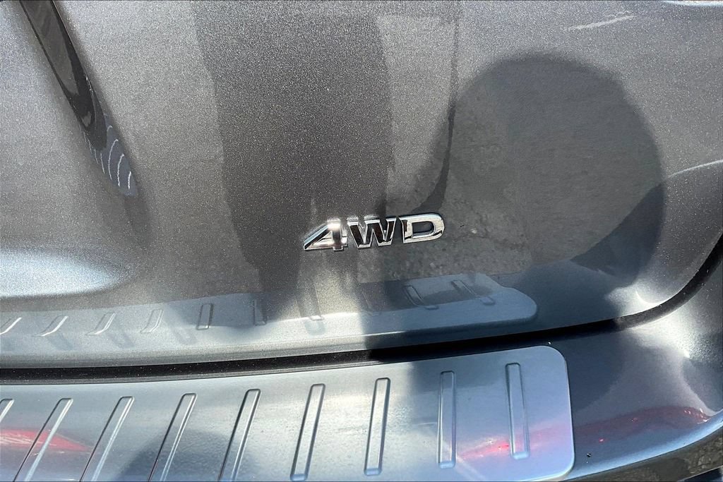 Used 2020 Nissan Pathfinder S AWD/4WD image 24