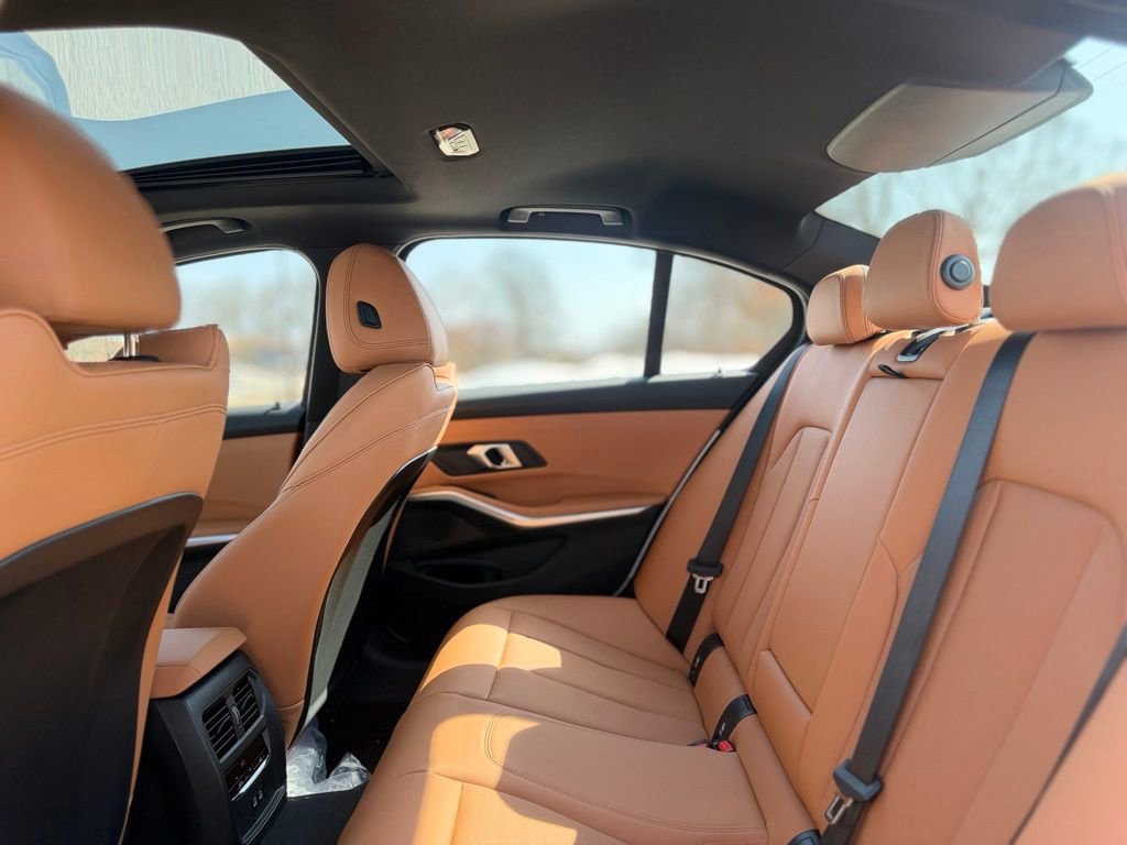 New 2026 BMW 330i xDrive 330i xDrive w/ M Sport Package image 21