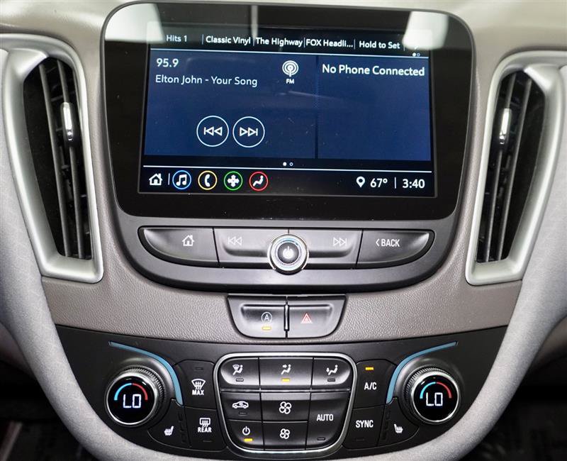 Used 2023 Chevrolet Malibu LT FWD image 15