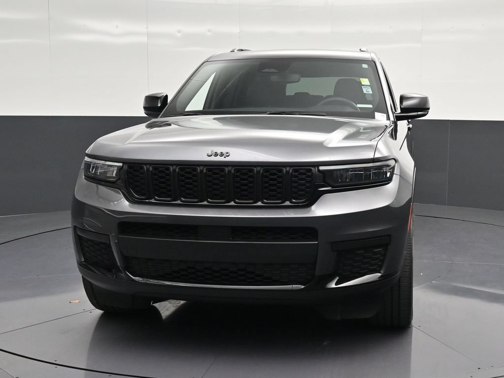 Used 2023 Jeep Grand Cherokee L Laredo RWD image 6