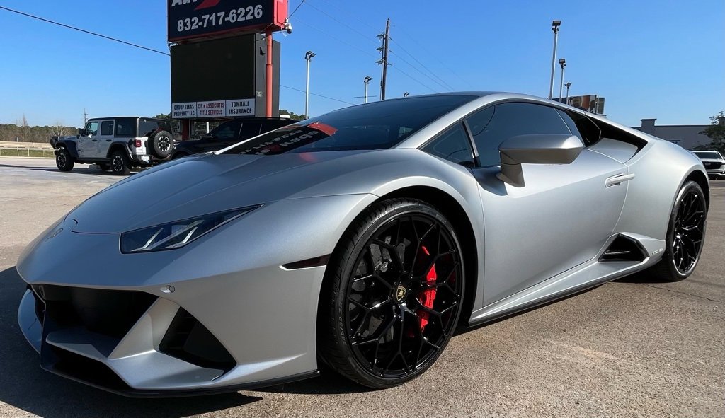 Used 2020 Lamborghini Huracan EVO image 4
