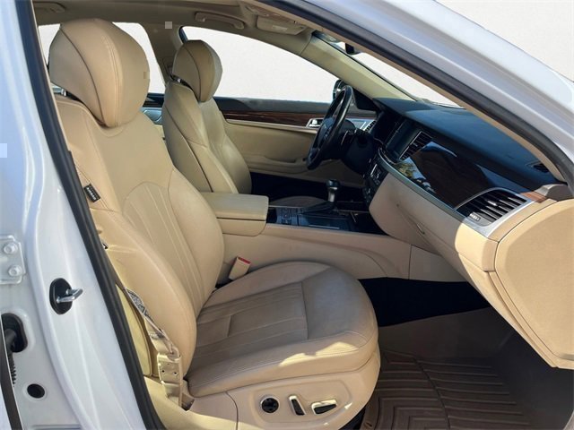 Used 2018 Genesis G80 3.8 w/ Option Group 02 image 16