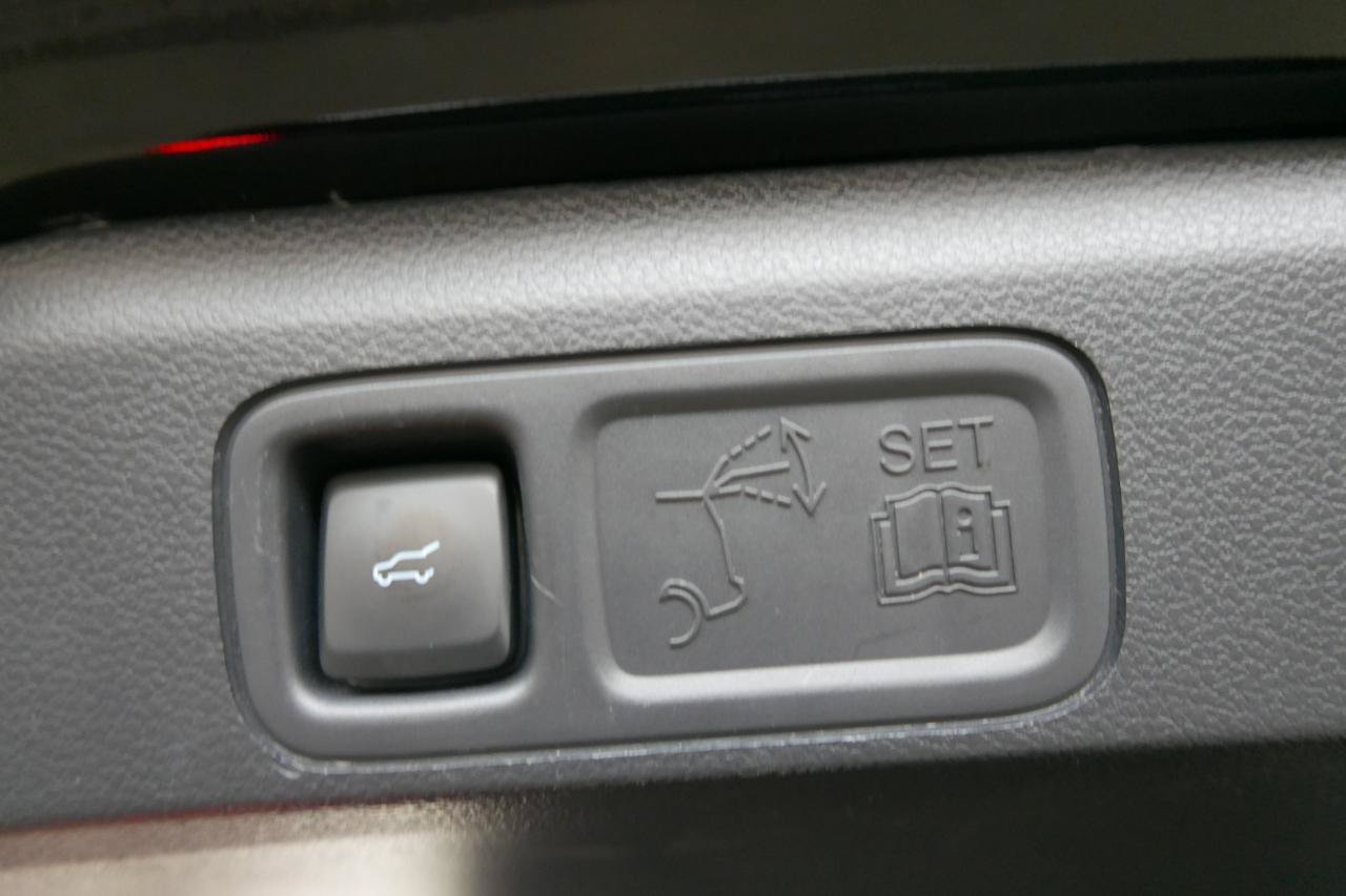 Used 2024 Ford Expedition Max Limited AWD/4WD image 30