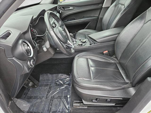 Used 2019 Alfa Romeo Stelvio image 9