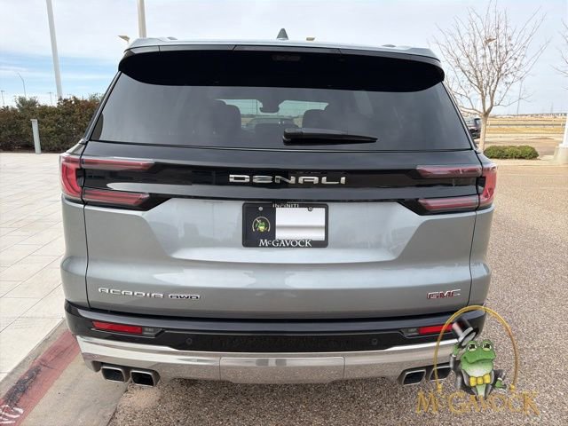 Used 2025 GMC Acadia Denali w/ Super Cruise Package image 4
