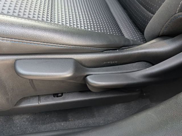 Used 2025 Chevrolet Trax LT image 13