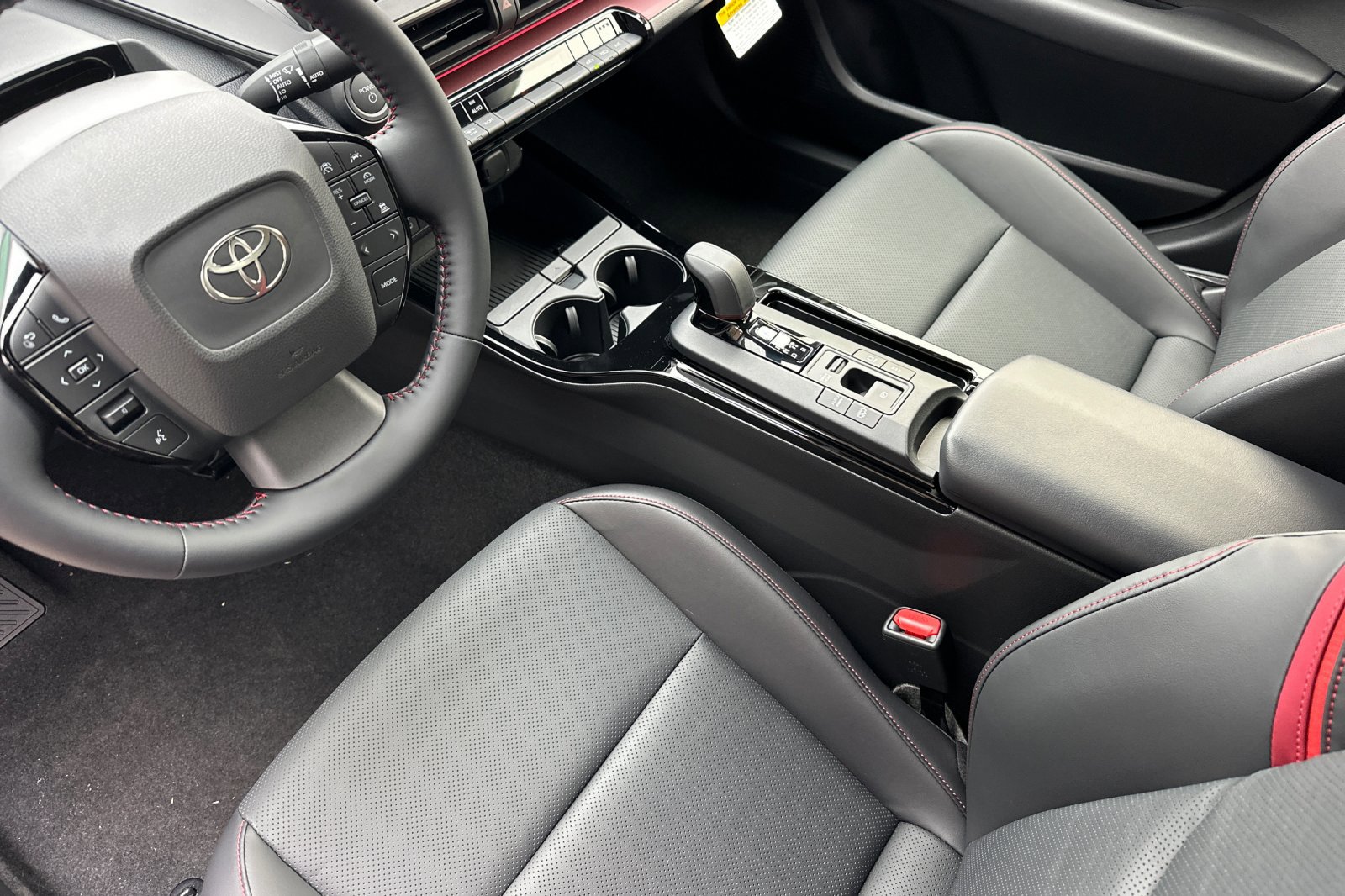 New 2026 Toyota Prius Plug-In Hybrid image 8