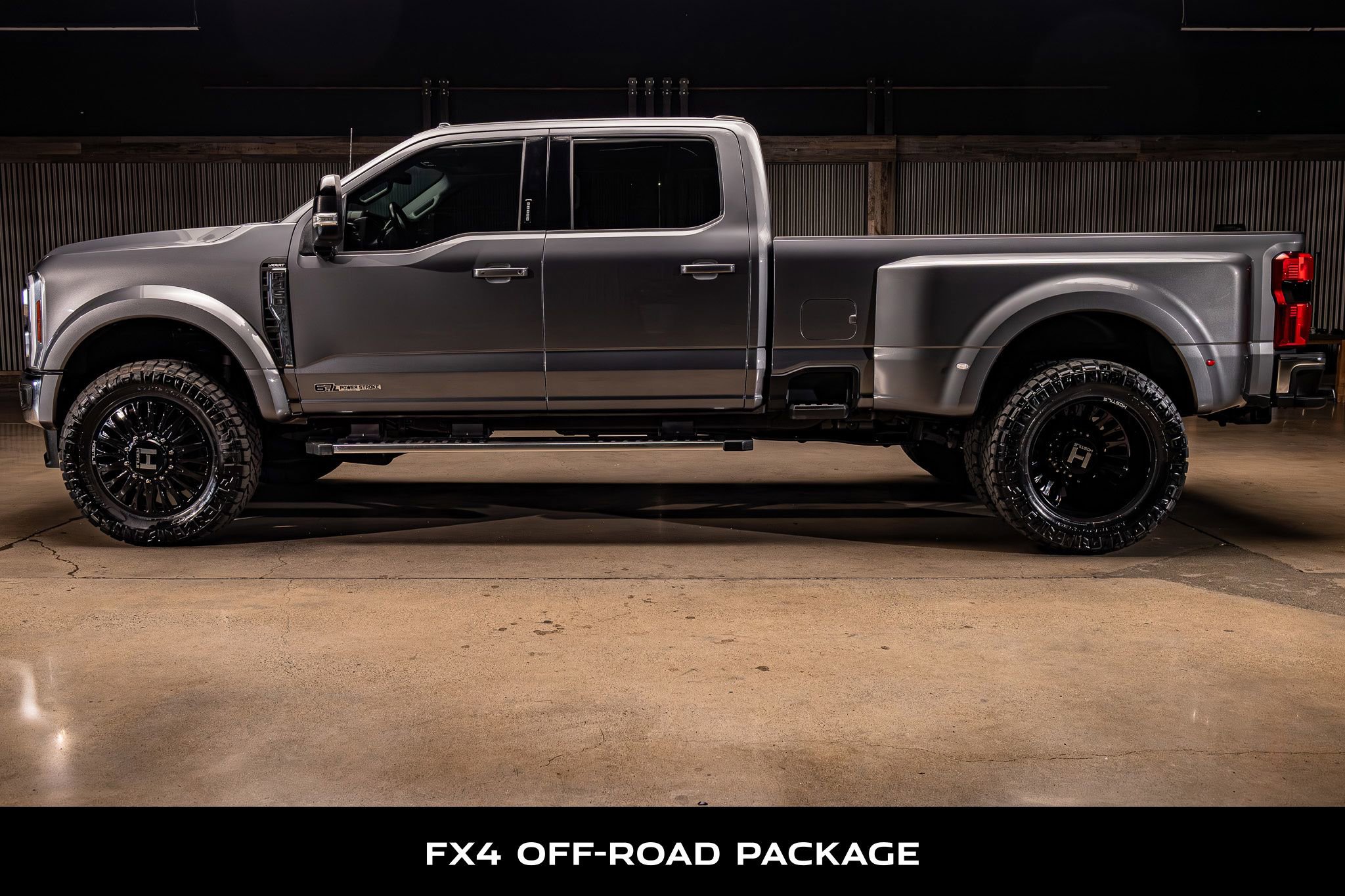 Used 2024 Ford F450 Lariat w/ FX4 Off-Road Package image 6