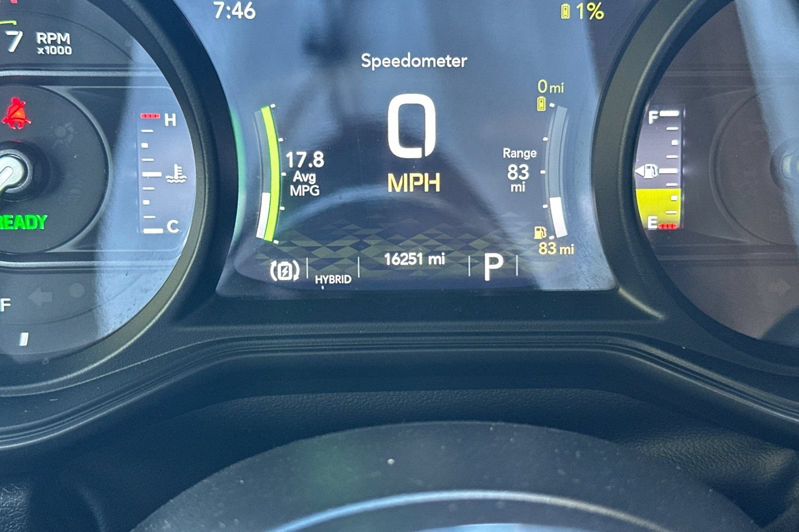 Used 2025 Jeep Wrangler Unlimited Sahara AWD/4WD image 25