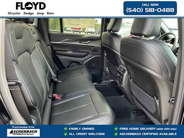 New 2025 Jeep Grand Cherokee Limited w/ Black Appearance Package image 27