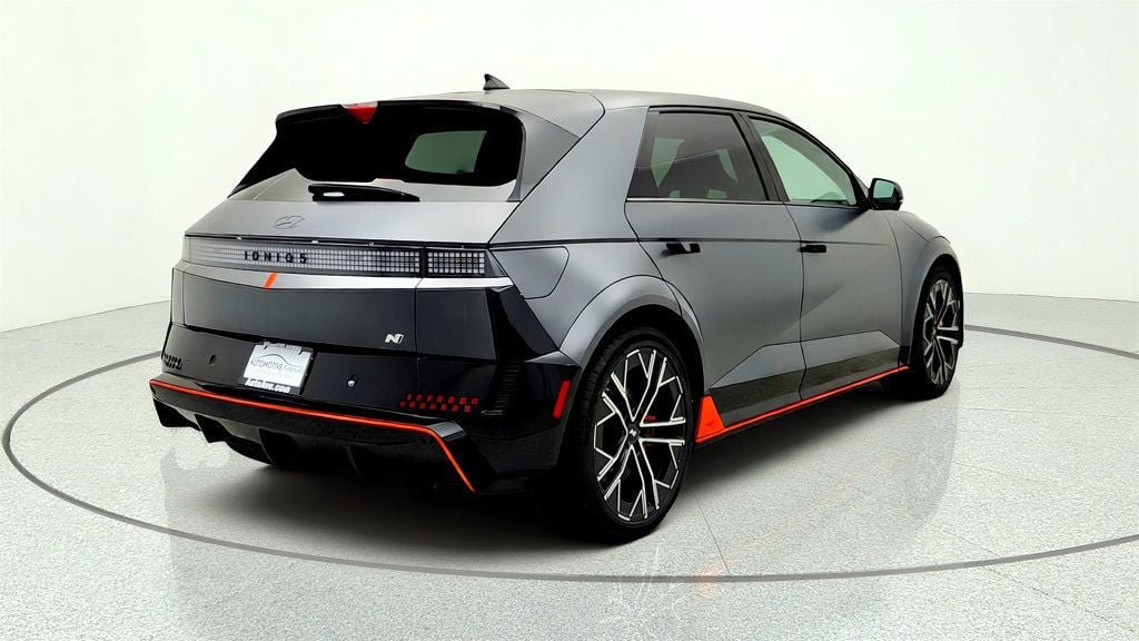 Used 2025 Hyundai Ioniq 5 N AWD/4WD image 5