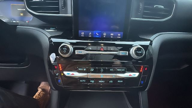 Used 2023 Ford Explorer ST w/ Equipment Group 401A image 7