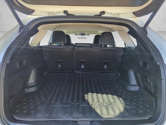 Used 2025 Subaru Outback Limited image 7