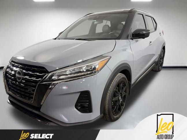 Used 2023 Nissan Kicks SR w/ SR Premium Package FWD image 1