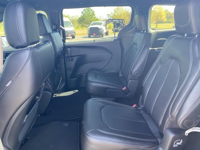 New 2026 Chrysler Pacifica Select image 31