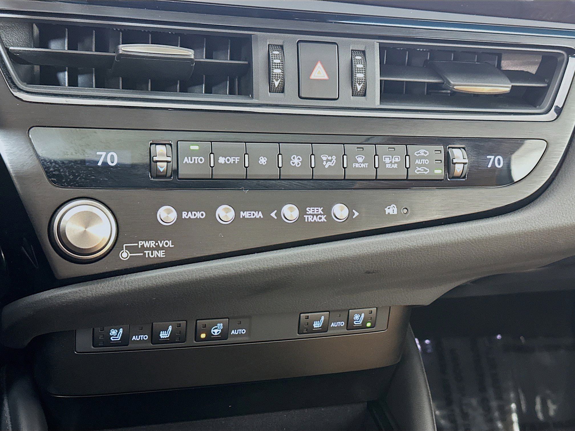 Certified 2025 Lexus ES 350 w/ Accessory Package (Z2) image 15