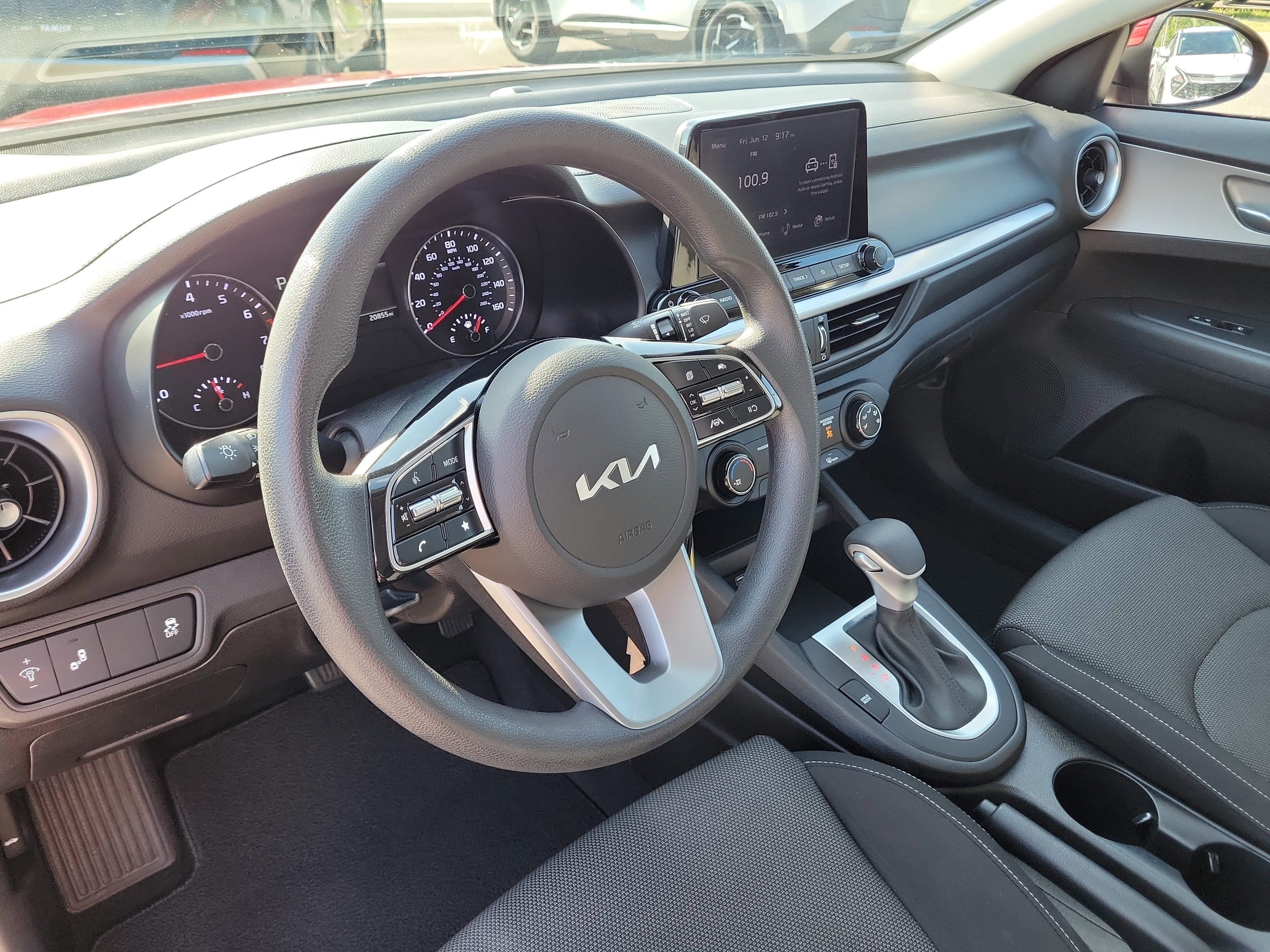 Certified 2023 Kia Forte LXS w/ LXS Technology Package FWD image 21