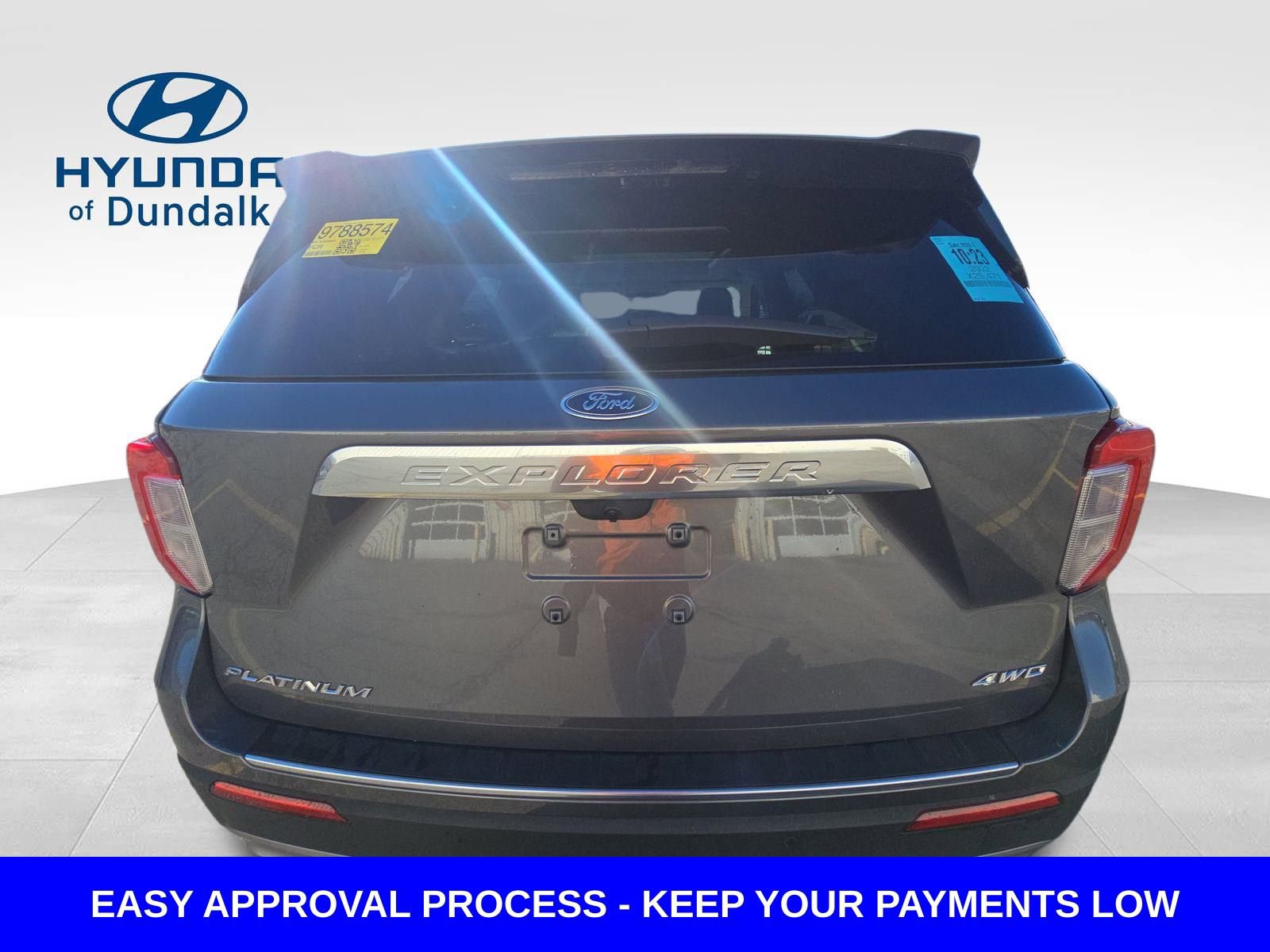 Used 2022 Ford Explorer Platinum w/ Equipment Group 601A image 3