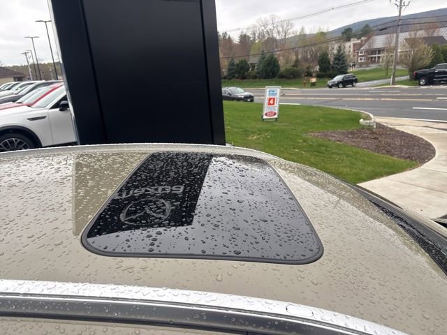 Used 2024 MAZDA CX-30 Carbon AWD/4WD image 2