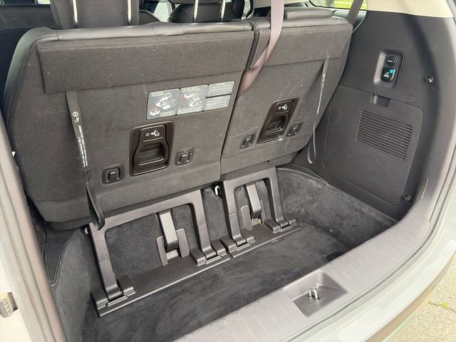 Used 2022 Kia Carnival SX FWD image 33
