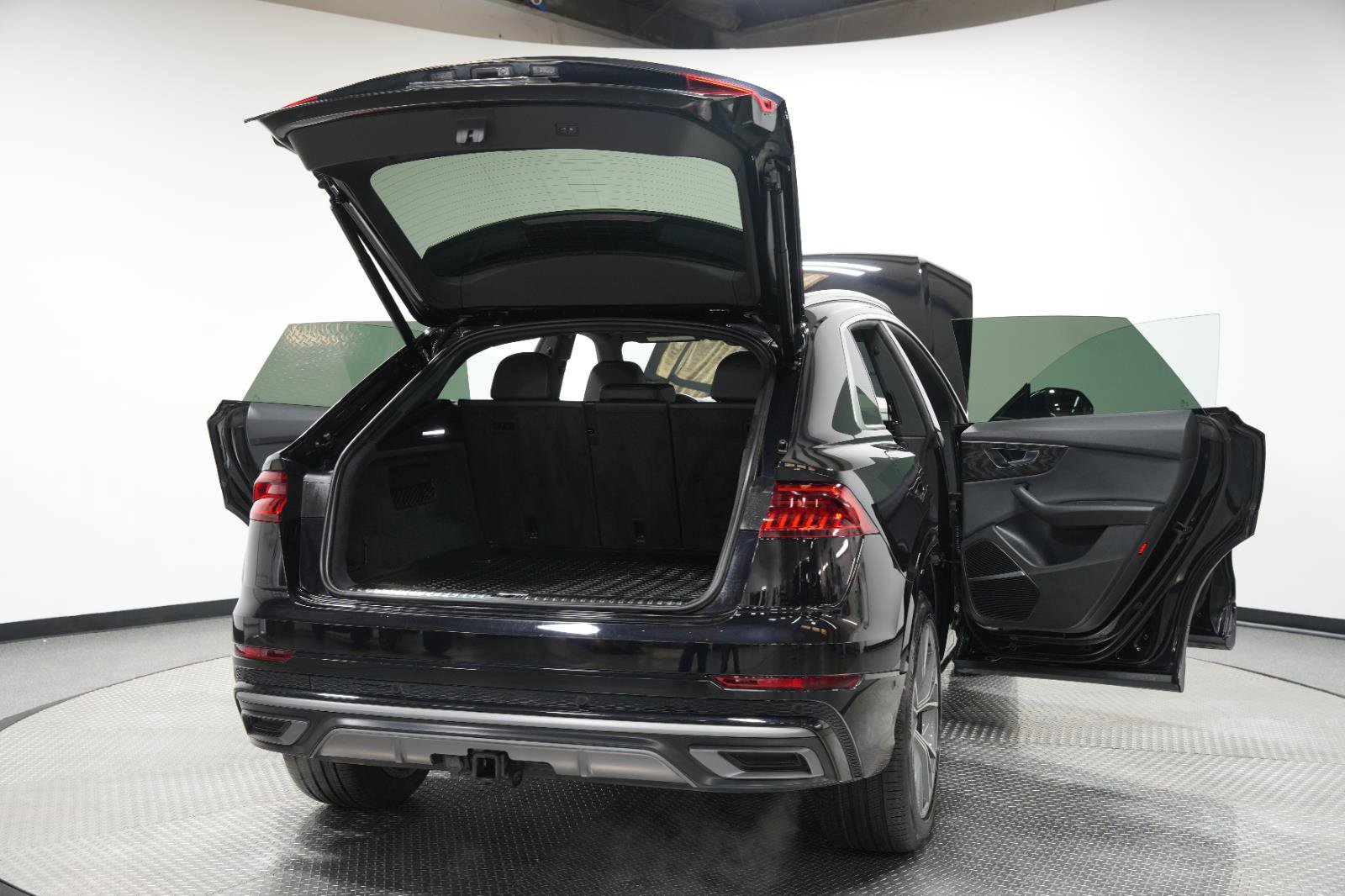 Used 2021 Audi Q8 Premium Plus w/ Premium Plus Package image 12