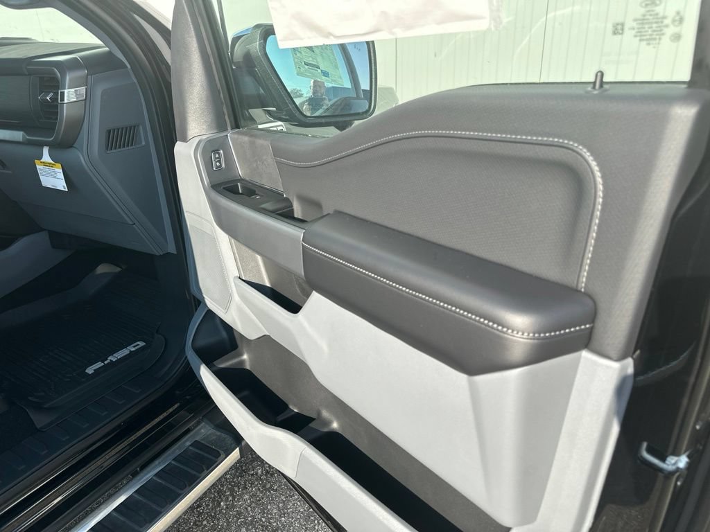 New 2026 Ford F150 XLT w/ Equipment Group 302A MID AWD/4WD image 28