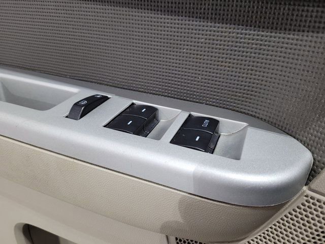 Used 2010 Mercury Mariner Premier image 39